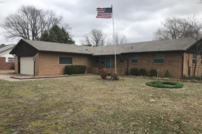 Entire House in the Heart of NW AR with Office Space